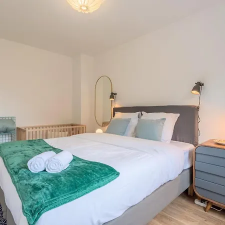Guest house 3 Bedroom House W/ 2 Bathrooms And A Garden Saint-Andre-lez-Lille