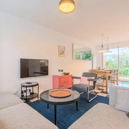 Guest house 3 Bedroom House W/ 2 Bathrooms And A Garden Saint-Andre-lez-Lille