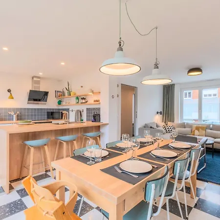 Penzion 3 Bedroom House W/ 2 Bathrooms And A Garden Saint-Andre-lez-Lille